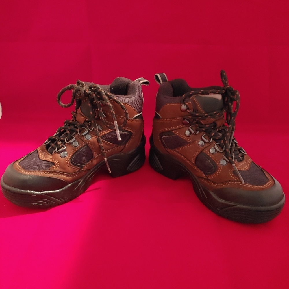 RedHead leather kids Hiking boots sz 13-1/2